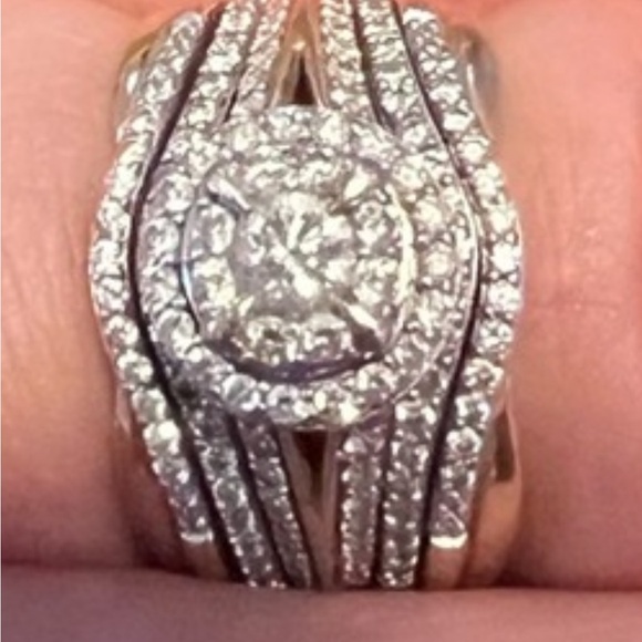 Beautiful wedding ring with add ons. Rose gold and diamonds - Picture 10 of 12
